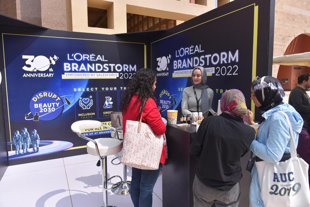 on-campus employer brand booth